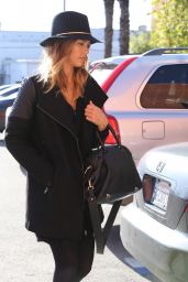 Jessica Alba Style - Out in L.A. - December 2014