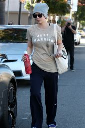 Kaley Cuoco - Leaving a Yoga Class in Los Angeles - December 2014