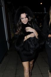 Kelly Brook Style - Out on the Town in Hale, Cheshire