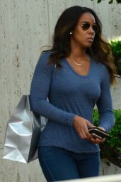 Kelly Rowland Casual Style - Shopping at Nieman Marcus in Beverly Hills - December 2014