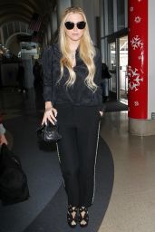 Kesha Style -  at LAX Airport, Dec. 2014