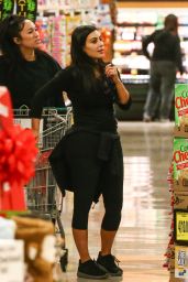 Kim Kardashian - Shopping at Ralph