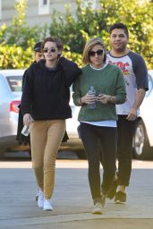 Kristen Stewart Street Style - Out for Lunch With Friends in Los Angeles, Dec. 2014