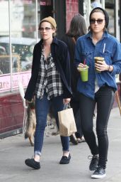 Kristen Stewart Streetstyle - Out for Lunch in Silverlake - December 2014