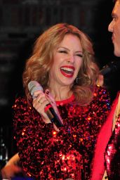 Kylie Minogue Performs at 