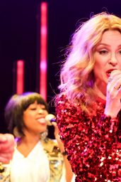 Kylie Minogue Performs at 
