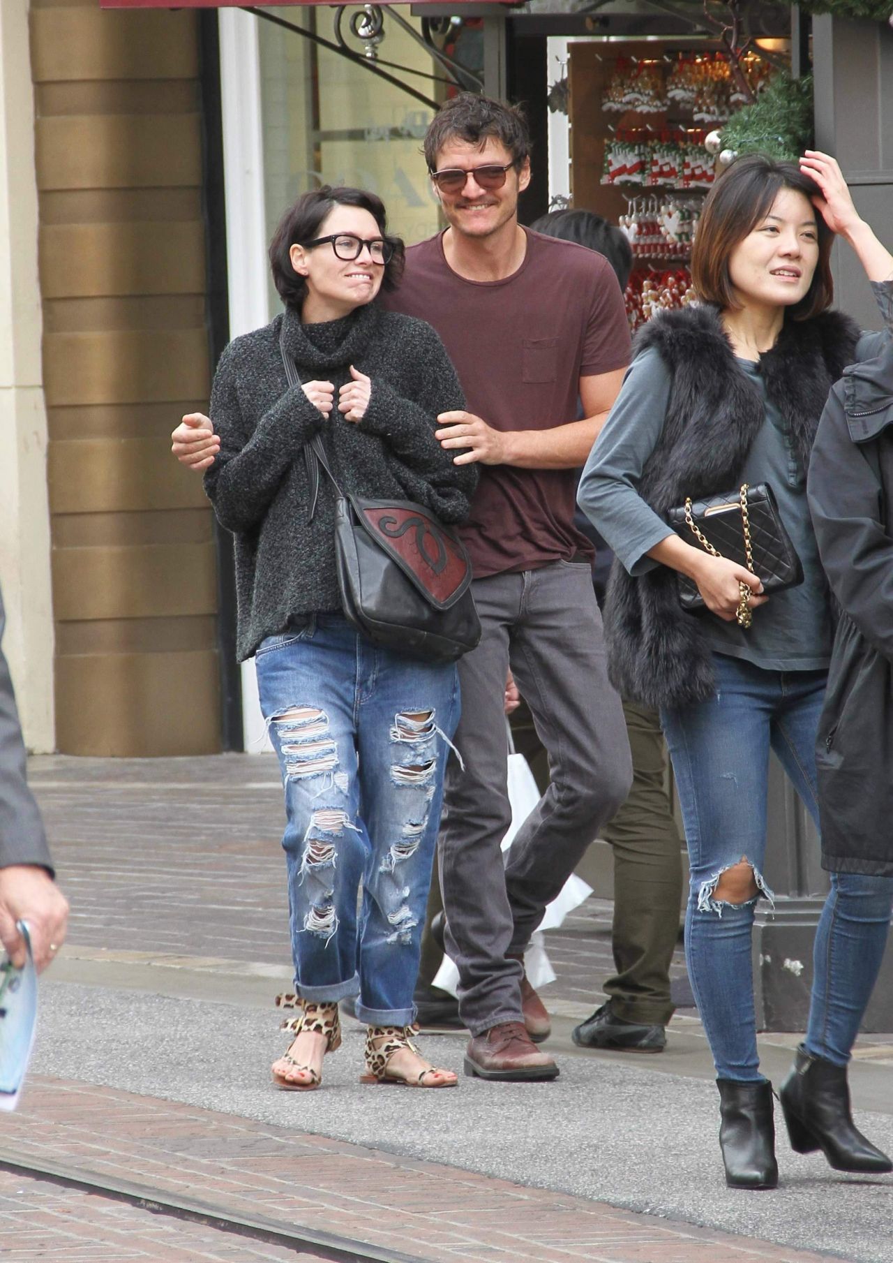 lena-headey-with-pedro-pascal-shopping-at-the-grove-in-los-angeles-december...