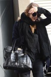 Mary Kate Olsen - Shops on Melrose Place in Los Angeles - December 2014