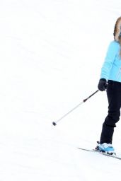 Paris Hilton Winter Style - Out on the Slopes in Aspen - December 2014