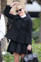 Reese Witherspoon Fashion - Leaves Her Office in Beverly Hills - December 2014