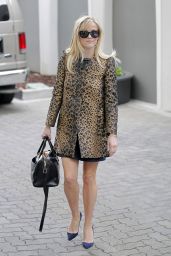 Reese Witherspoon Style - Leaves Her Office in Beverly Hills - December 2014