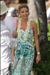 Sarah Hyland in Hawaii – Filming a Disney Christmas Special (Part 2)