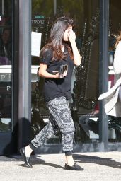 Selena Gomez - Leaving Luxury Tan & Makeovers in Calabasas - December 2014