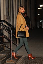 Taylor Swift - Leaving Her Apartment in New York City - Dec. 2014
