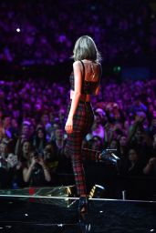 Taylor Swift Performs at Z100’s Jingle Ball 2014 in New York City