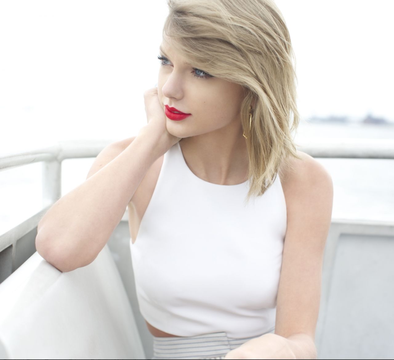 Official Taylor Swift Photos Thread - Page 21 - Taylor Swift - FOTP