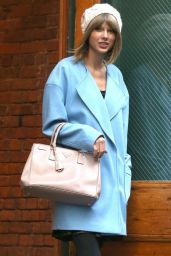 Taylor Swift Style - Leaving Her Apartment in NYC - December 2014