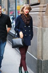 Taylor Swift Style - Out in NYC, December 2014 • CelebMafia