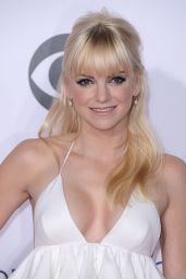 Anna Faris – 2015 People’s Choice Awards in Los Angeles
