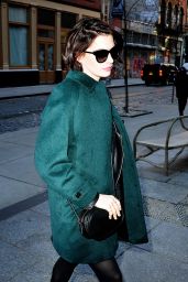 Anne Hathaway Style - Arriving at Her Hotel in New York City,  January 2015