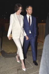 Anne Hathaway with Husband Adam Shulman - Leaving the Sunshine Theater in New York, Jan. 2015