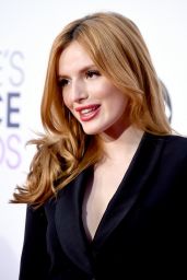 Bella Thorne – 2015 People’s Choice Awards in Los Angeles