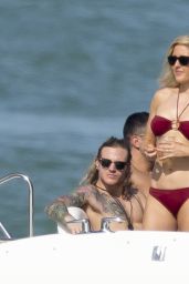 Ellie Goulding Bikini Candids - Yacht in Miami, January 2015