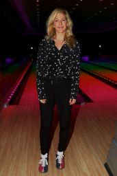 Ellie Goulding - Birthday at Basement Bowl in Miami Beach - January 2015