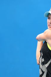 Eugenie Bouchard Booty in Tights - Australian Open 2015, Practice Session