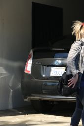 Hilary Duff - Leaving the Gym in Beverly Hills, January 2015