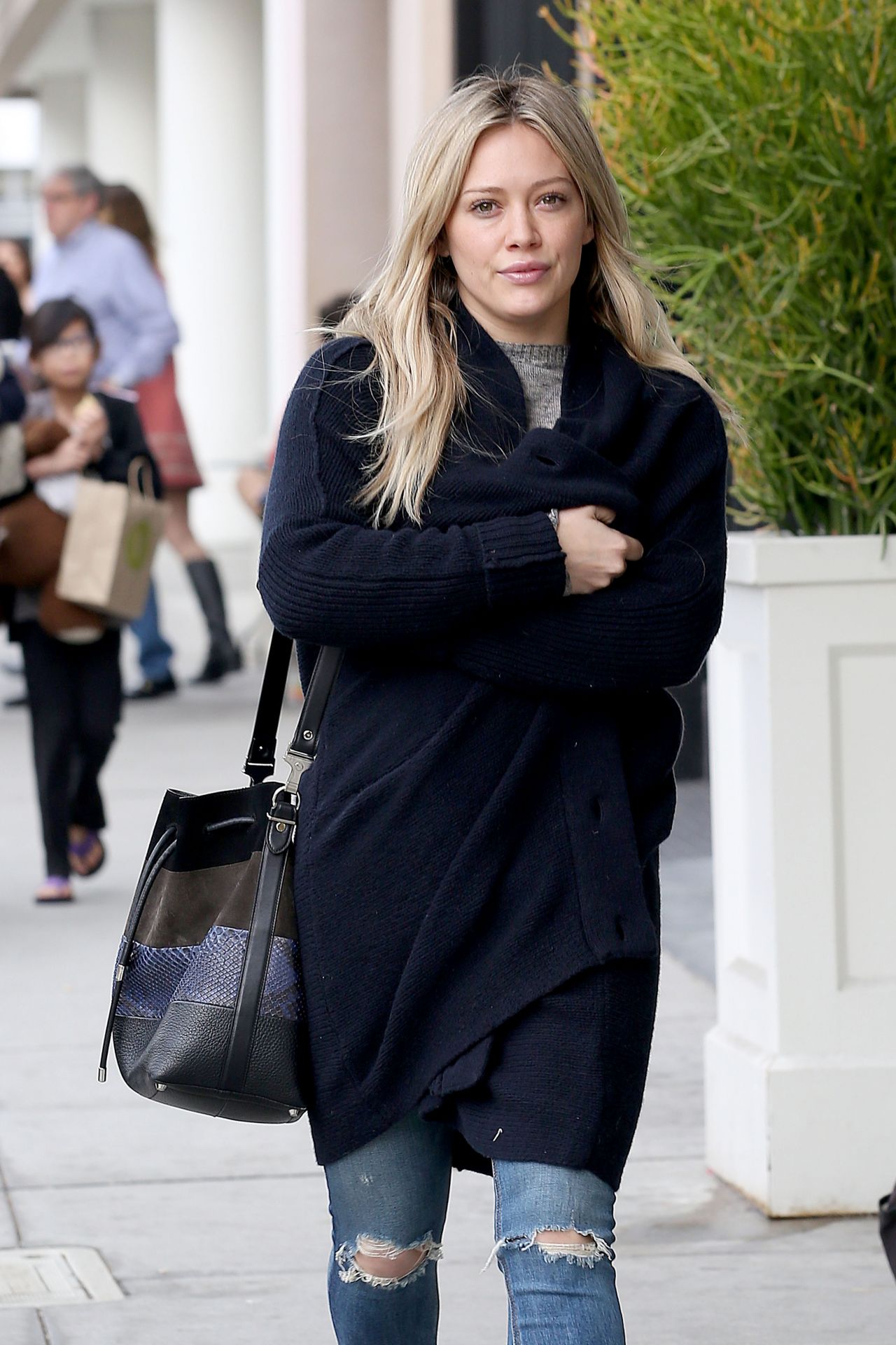 Hilary Duff Street Style - Out in Beverly Hills, January 2015 • CelebMafia