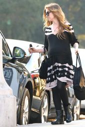 Isla Fisher Casual Style - Out in Beverly Hills, Jan. 2015