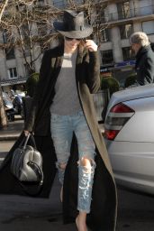 Kendall Jenner Street Style - Out in Paris, January 2015