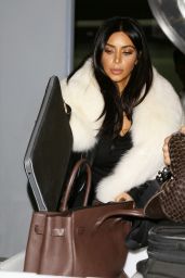 Kim Kardashian Street Style - at LAX Airport in Los Angeles, January 2015