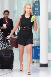 Margot Robbie Leggy in Shorts - Sydney Domestic Airport, January 2015