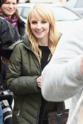 Melissa Rauch Street Style - Out in Park City - January 2015