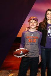Miranda Cosgrove - Super Bowl XLIX NFL Shop Grand Opening in Phoenix