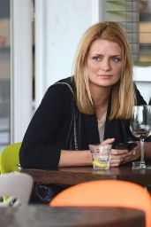 Mischa Barton - Out for lunch at Fred Segal Cafe in Los Angeles, January 2015