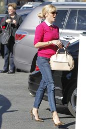 Reese Witherspoon Style - Leaving Her Office in Beverly Hills, Jan. 2015