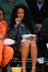 Rihanna - LA Lakers VS Cleveland Cavaliers Game in Los Angeles, Jan. 2015