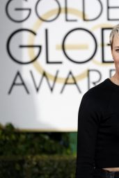 Robin Wright – 2015 Golden Globe Awards in Beverly Hills