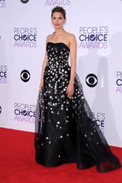 Stana Katic – 2015 People’s Choice Awards in Los Angeles