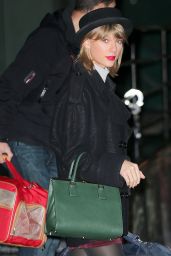 Taylor Swift Street Style - Leaving Her Apartment in New York City - Jan. 2015
