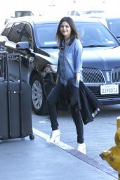 Victoria Justice Casual Style - at LAX Airport, January 2015