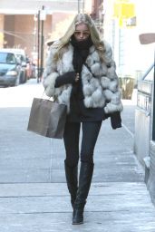 Elsa Hosk Style - Shopping in New York City, Febraury 2015