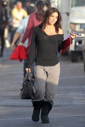 Eva Longoria Casual Style - Filming in Malibu, February 2015