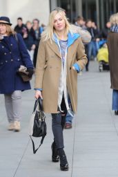 Fearne Cotton Street Style - Out in London, February 2015