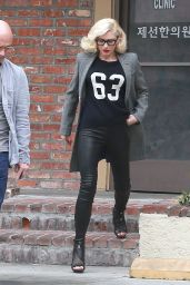Gwen Stefani Casual Style - Acupuncture Clinic in Los Angeles, Feb. 2015