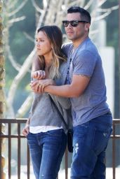 Jessica Alba Casual Style - Coldwater Canyon Park in Beverly Hills, February 2015