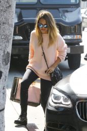 Jessica Alba Casual Style - Out in Beverly Hills, February 2015